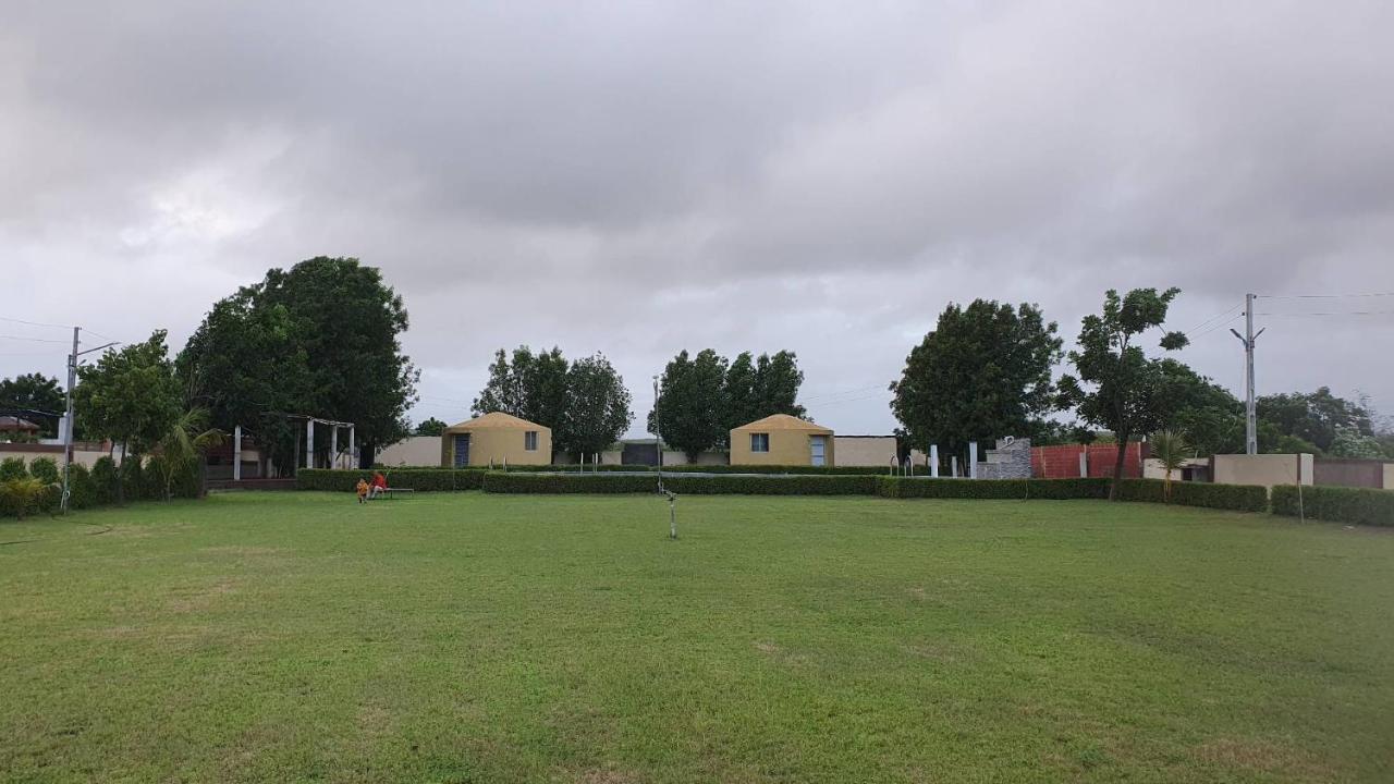 Krishna Farm & Forest Villa Будж Екстериор снимка